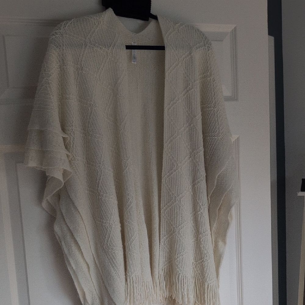 Cream Open-Front Knit Poncho Sweater - Like New